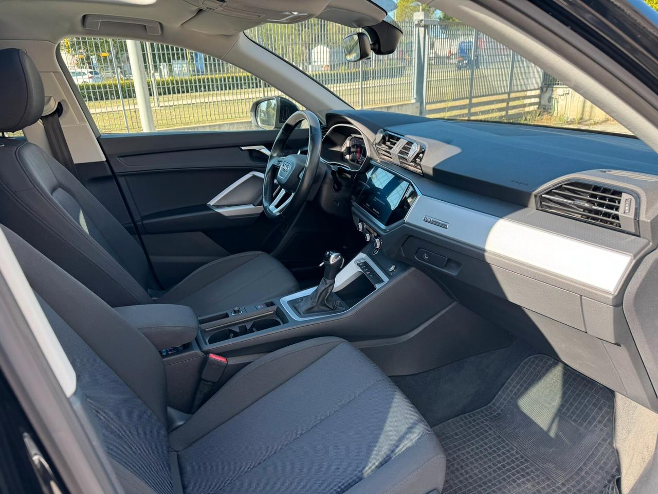 Audi Q3 SPB 150cv TDI S tronic Tetto Apribile