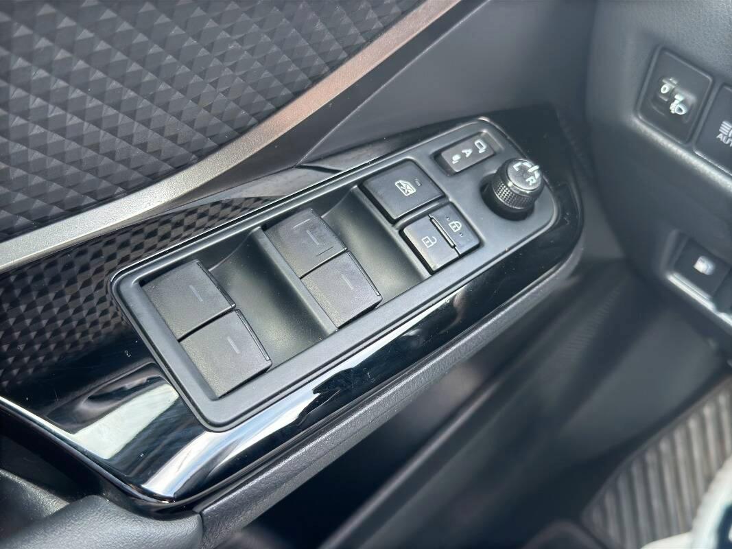 Toyota C-HR 2.0h More Business e-cvt AUTOM CARPLAY E TELECAMER
