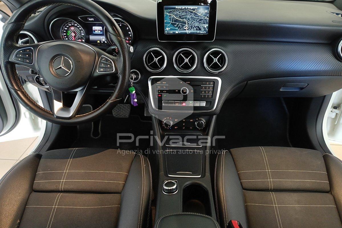 MERCEDES A 200 d Automatic 4Matic Sport
