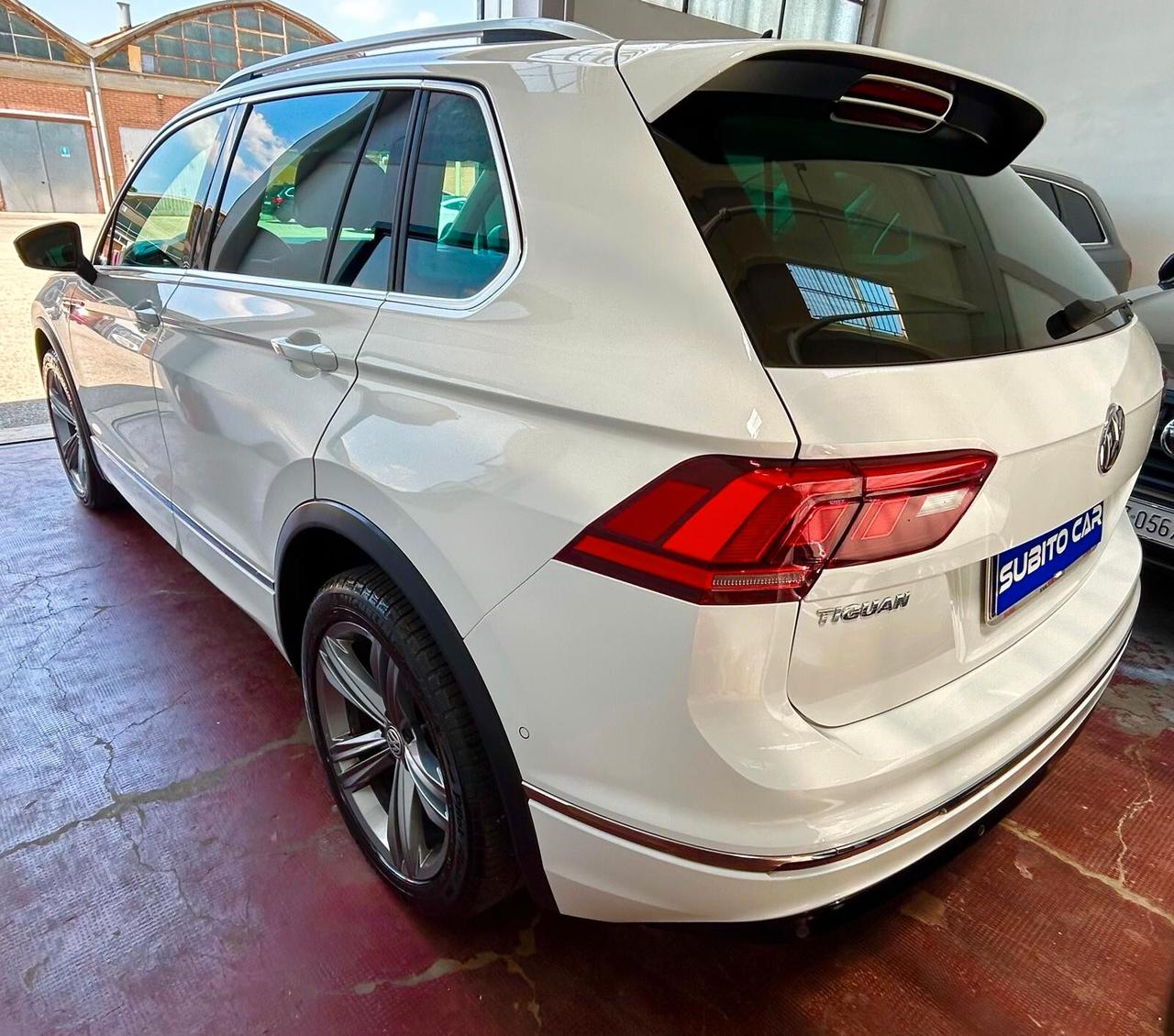 Volkswagen Tiguan 2.0 TDI SCR DSG 4MOTION R-LINE