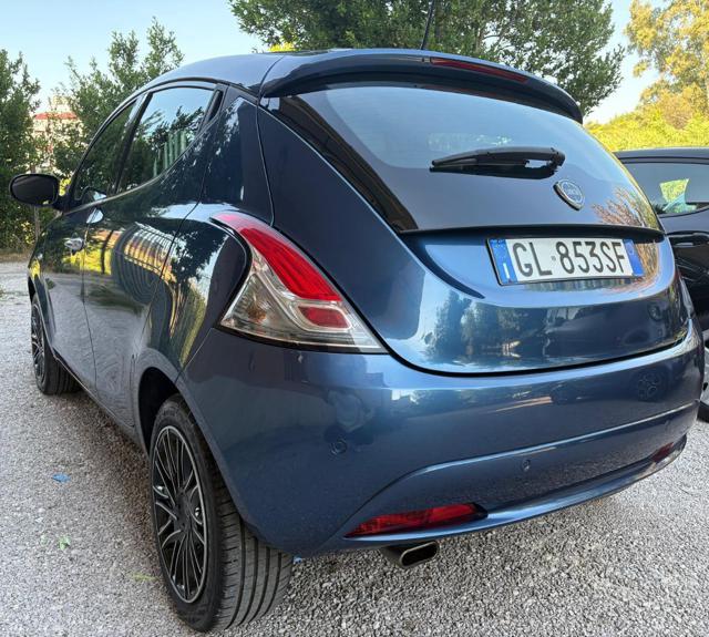 LANCIA Ypsilon 1.0 FireFly 5 porte S&S Hybrid Gold