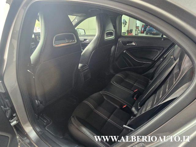 MERCEDES-BENZ A 180 d Automatic Premium