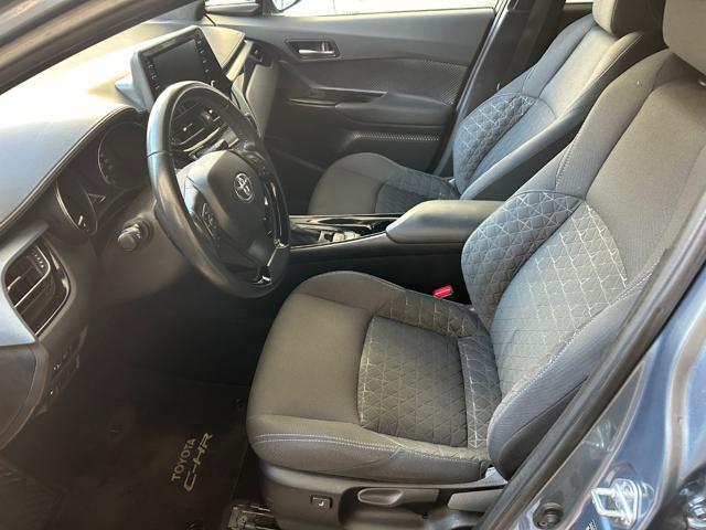 TOYOTA C-HR 2.0 Hybrid E-CVT Trend