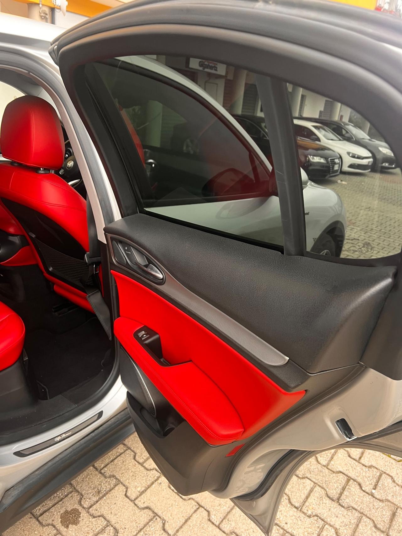 Alfa Romeo Stelvio 2.2 Turbodiesel 190 CV AT8 Q4 Sprint