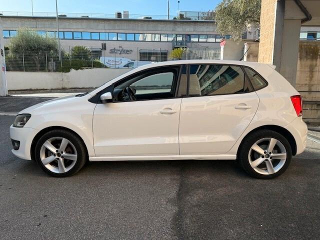 Volkswagen Polo 1.6 Highline GPL