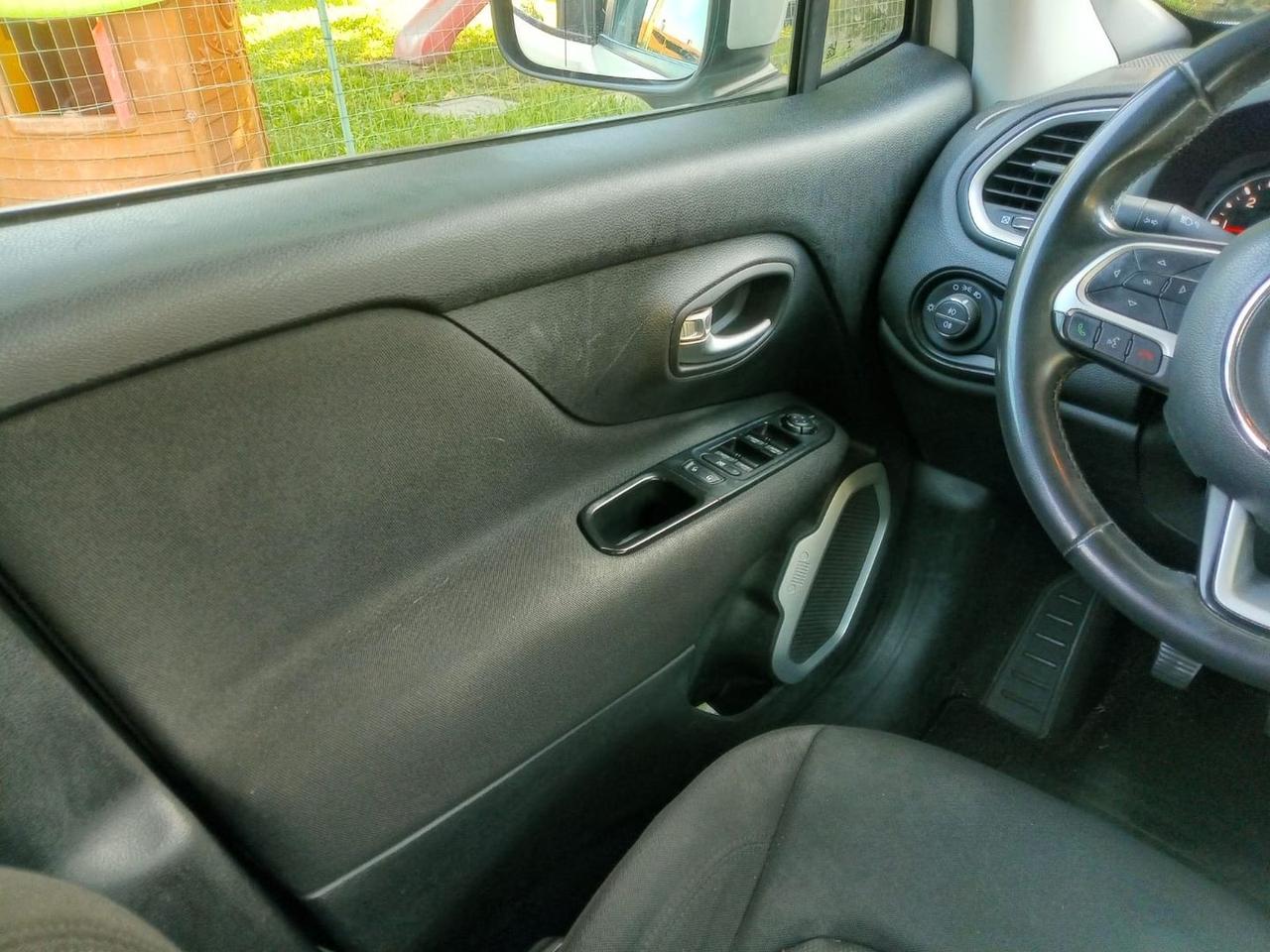 Jeep Renegade Longitude 1.6 MultiJet  #7277