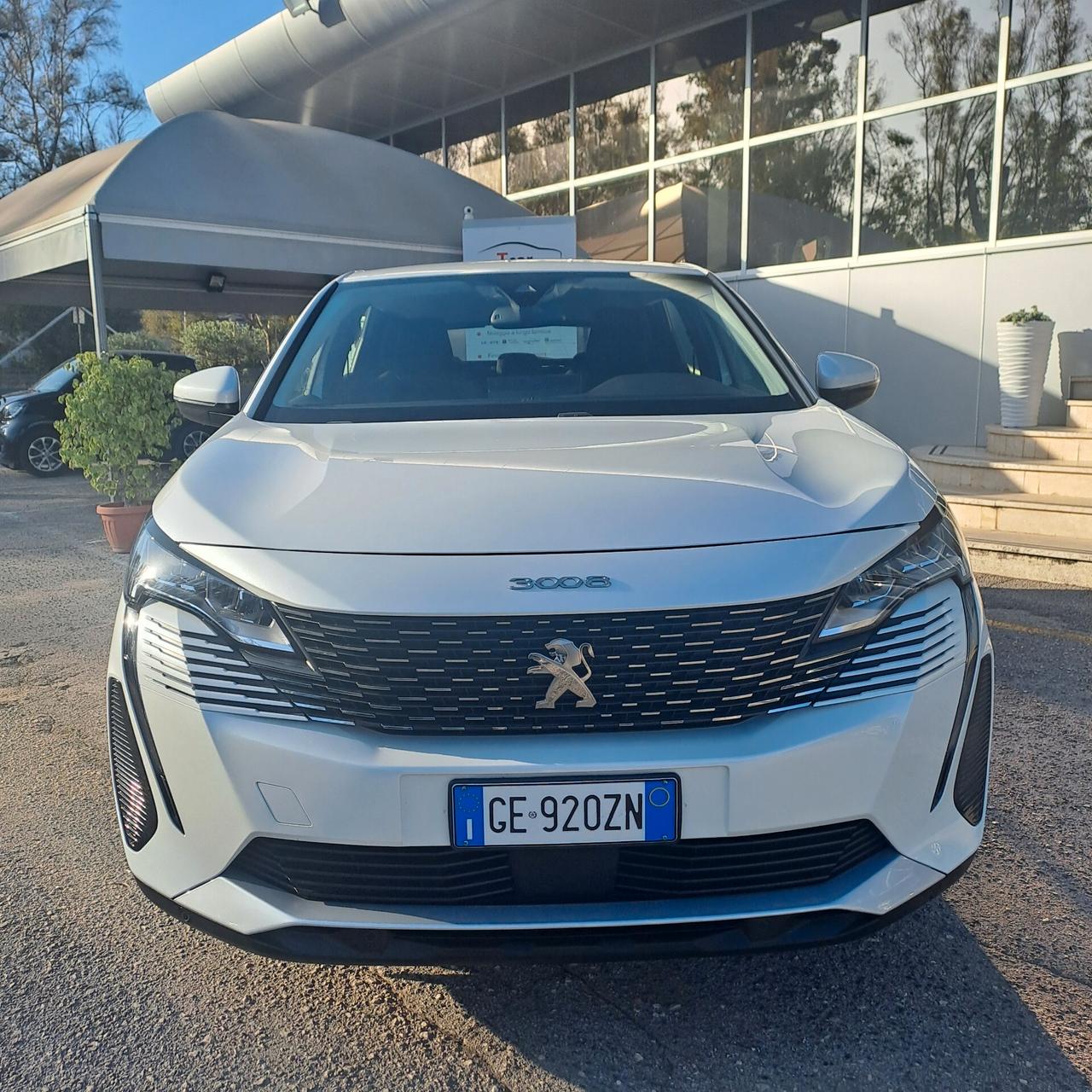 Peugeot 3008 1.5 Bluehdi 130 Cv Eat8 Business