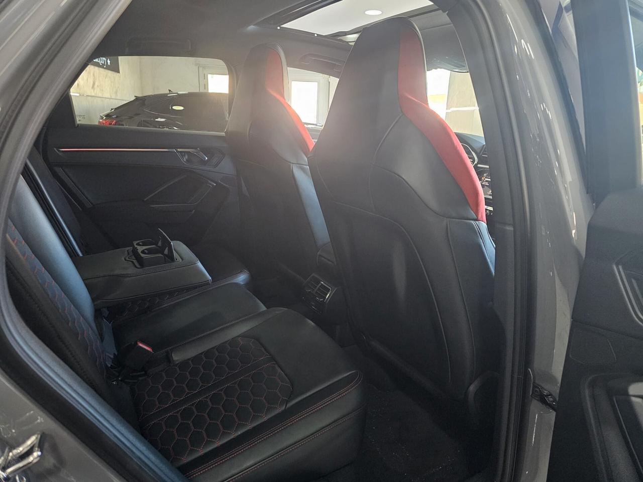 NUOVA AUDI RSQ3 SPORTBACK 2.5 BENZ 400CV S-TRONIC PACK BLACK ESTERNO