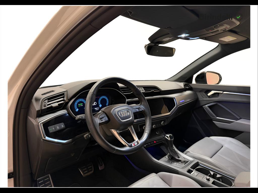 AUDI Q3 2ª serie - Q3 SPB 45 TFSI e S tronic S line edition