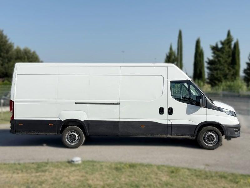 Iveco Nuovo DAILY 22 35s 16v 2.3 htp plm-tm FURGONE ** PREZZO + IVA **