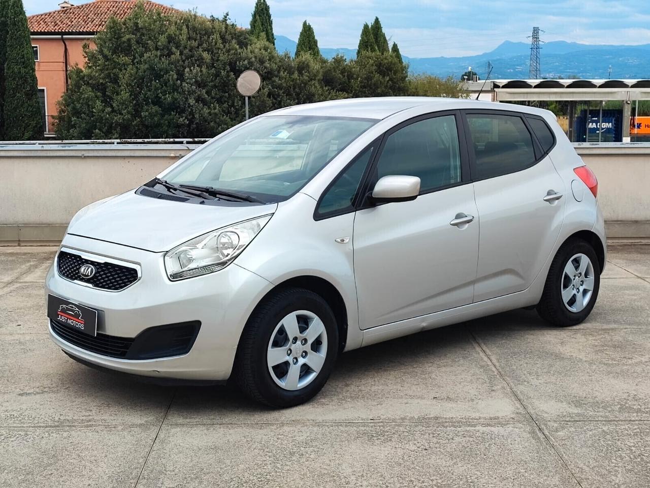 Kia Venga 1.4 benzina Easy Gancio traino Neopatentati