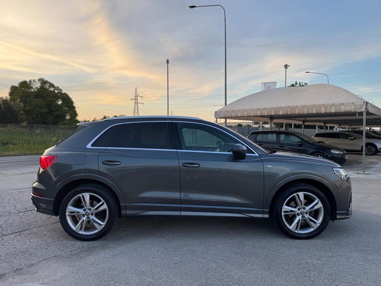 Audi Q3 2.0 TDI 150 CV S tronic S line Edition