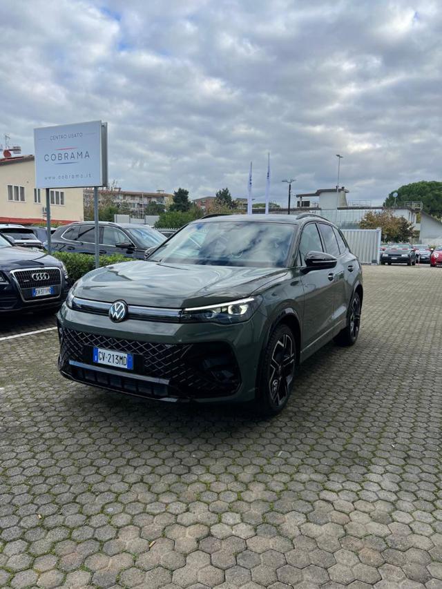 VOLKSWAGEN Tiguan 2.0 TDI 150 CV SCR DSG R-Line FARI MATRIX