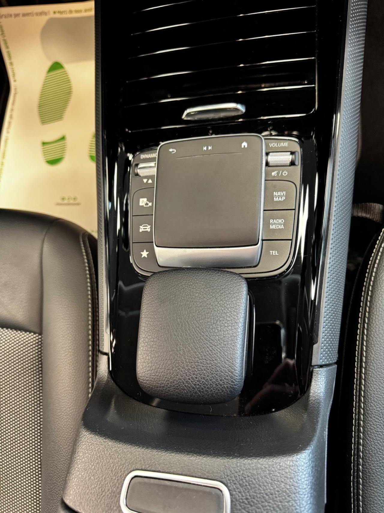 MERCEDES GLA 200CDI AT8 TETTO APRIBILE + PACK PREMIUM