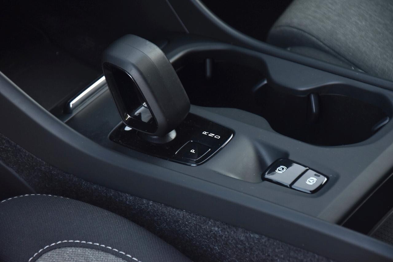 Volvo XC40 T4 Recharge Plug-in Hybrid Core