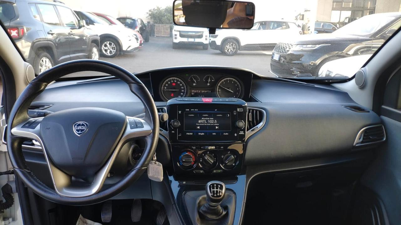 Lancia Ypsilon 1.0 FireFly 5 porte S&S Hybrid Gold