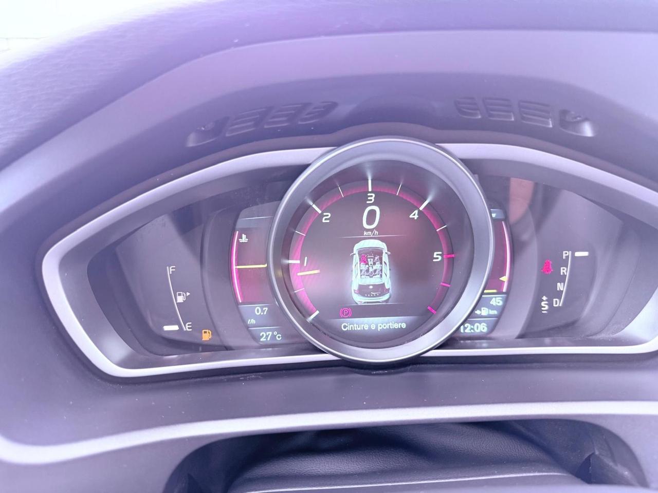 Volvo V40 D2 1.6 Powershift Summum