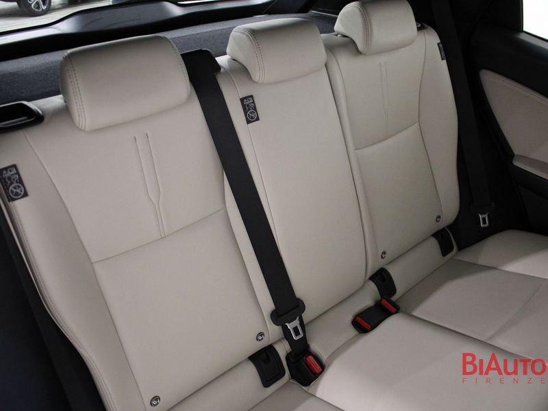 Lexus LBX LBX Hybrid Elegant