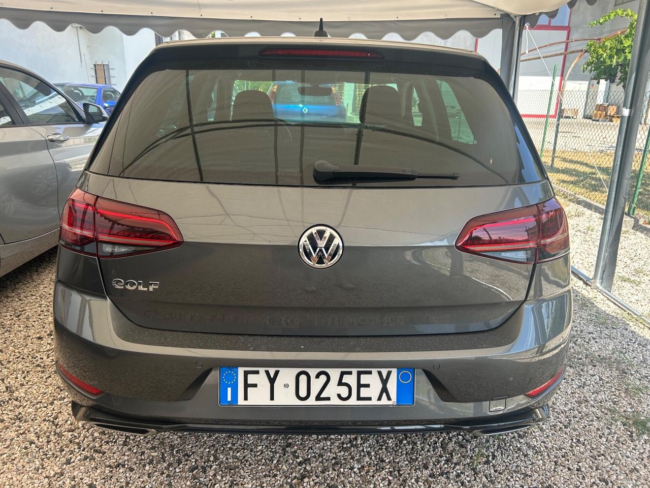 Volkswagen Golf - 2019 1.5 TGI DSG 130 CV