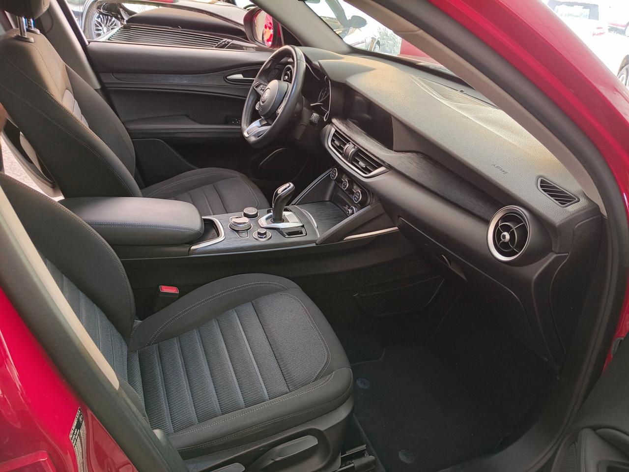 Alfa Romeo Stelvio 2.2 Turbodiesel 160 CV AT8 RWD Business