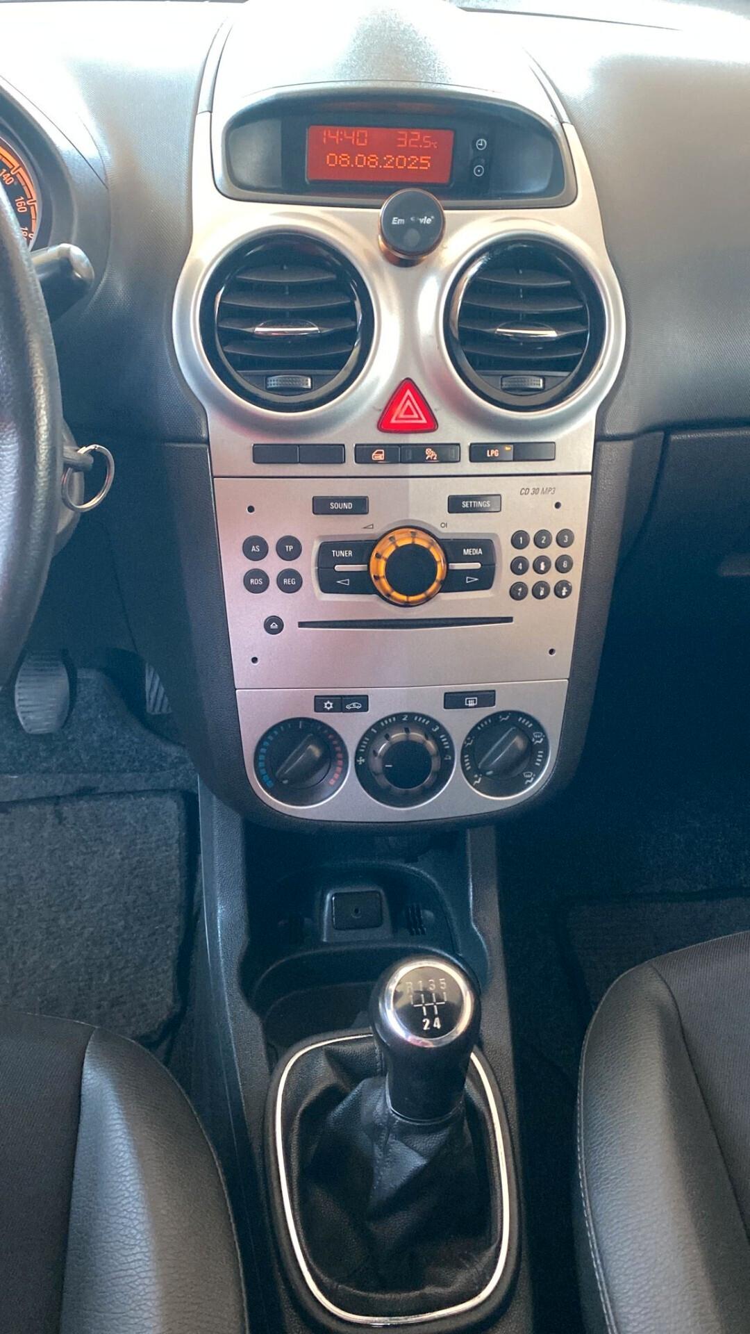 Opel Corsa 1.2 85CV 5 porte GPL-TECH Edition