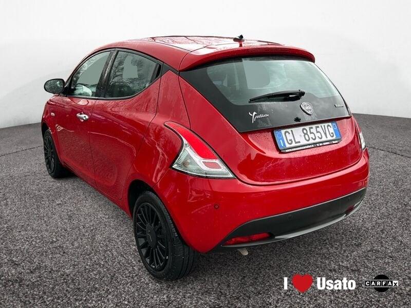 Lancia Ypsilon III 2021 1.0 firefly hybrid Silver s&s 70cv