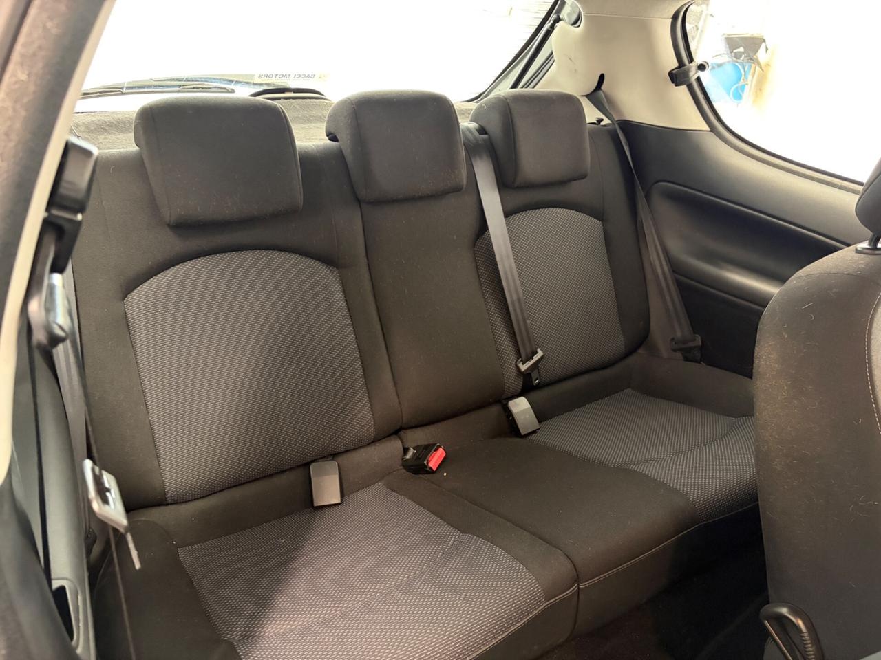 Peugeot 206 Plus 1.1 60CV 3p. km 68.000 Nuova !