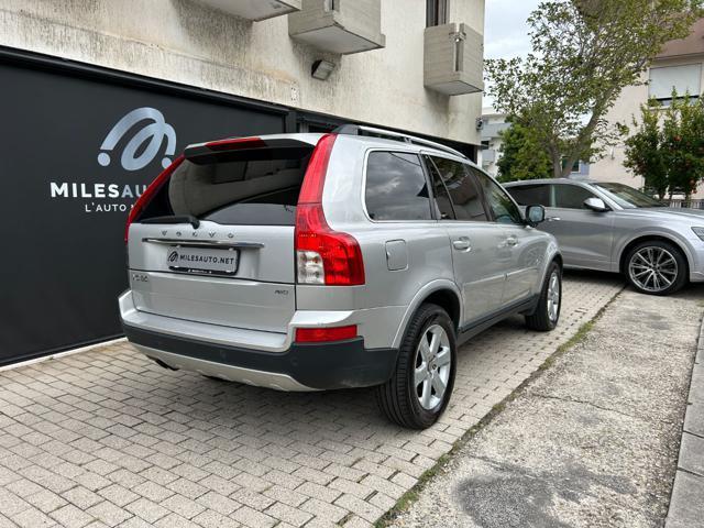 VOLVO XC90 D5 AWD Geartronic Summum
