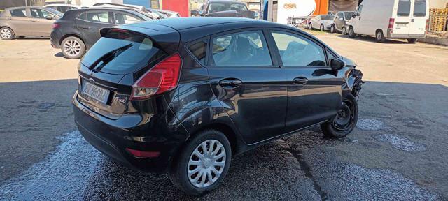 FORD Fiesta 1.2 5 porte INCIDENTATA