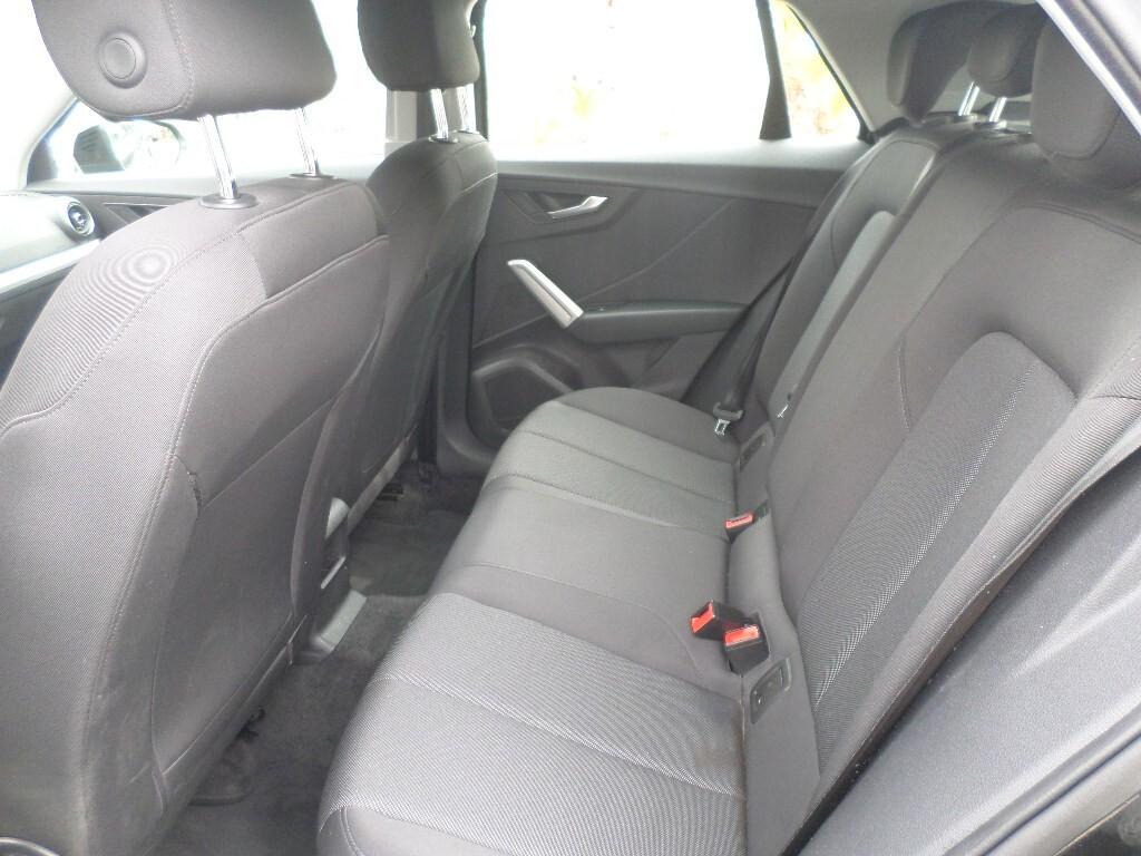 Audi Q2 30 TDI Business