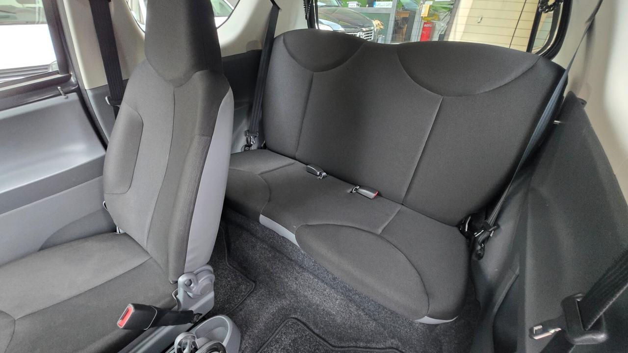 Toyota Aygo 1.0 12V VVT-i 3 porte Now Connect