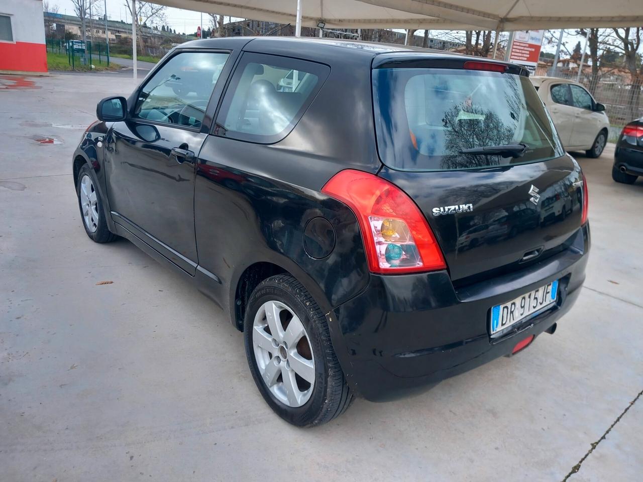 Suzuki Swift 1.3 DDiS 3p. GL