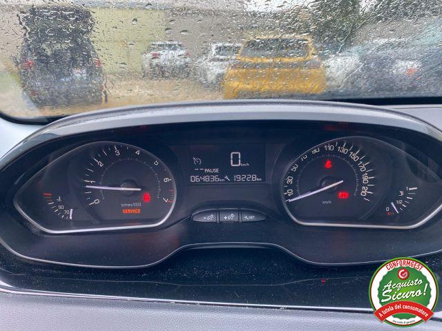 PEUGEOT 208 5 porte Like