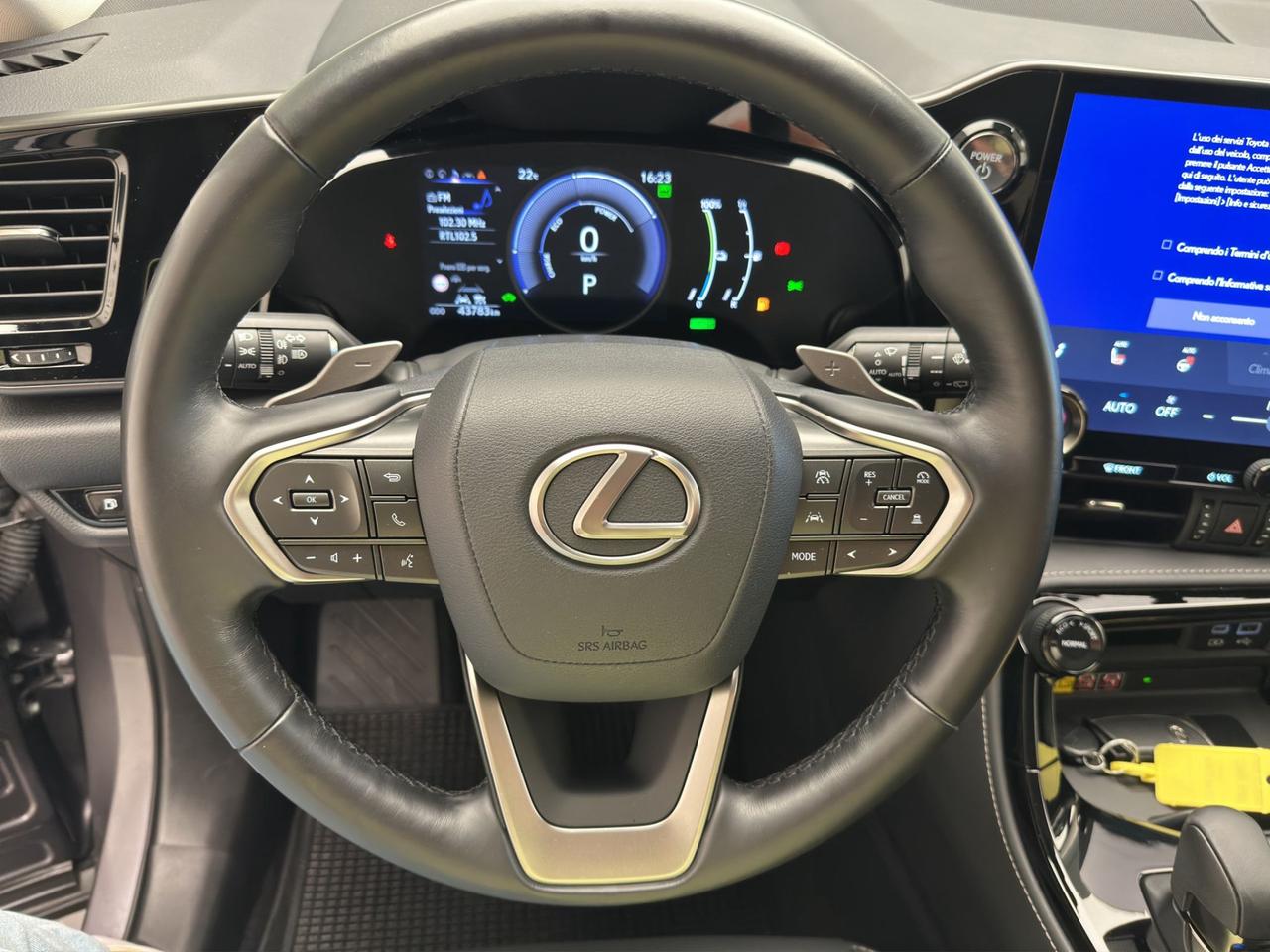 Lexus NX 450h+ 2.5 phev Premium 4wd e-cvt