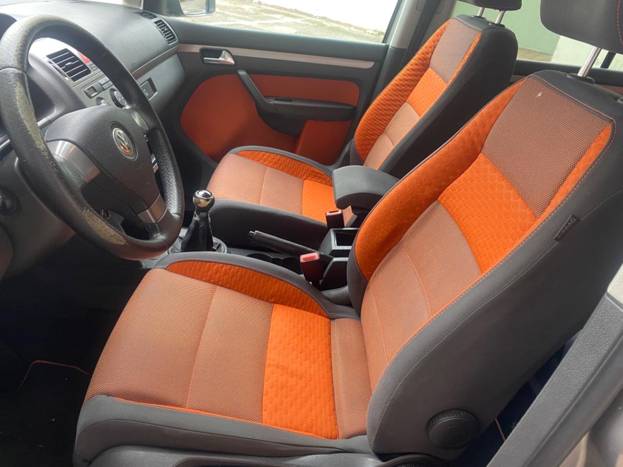 Volkswagen Touran 1.9 TDI 105CV DPF DSG Trendline