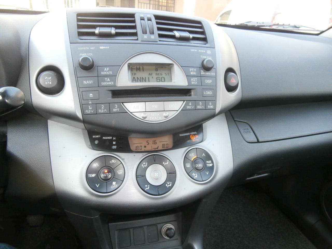 Toyota RAV 4 RAV4 2.2 D-4D 136 CV Unica proprietaria