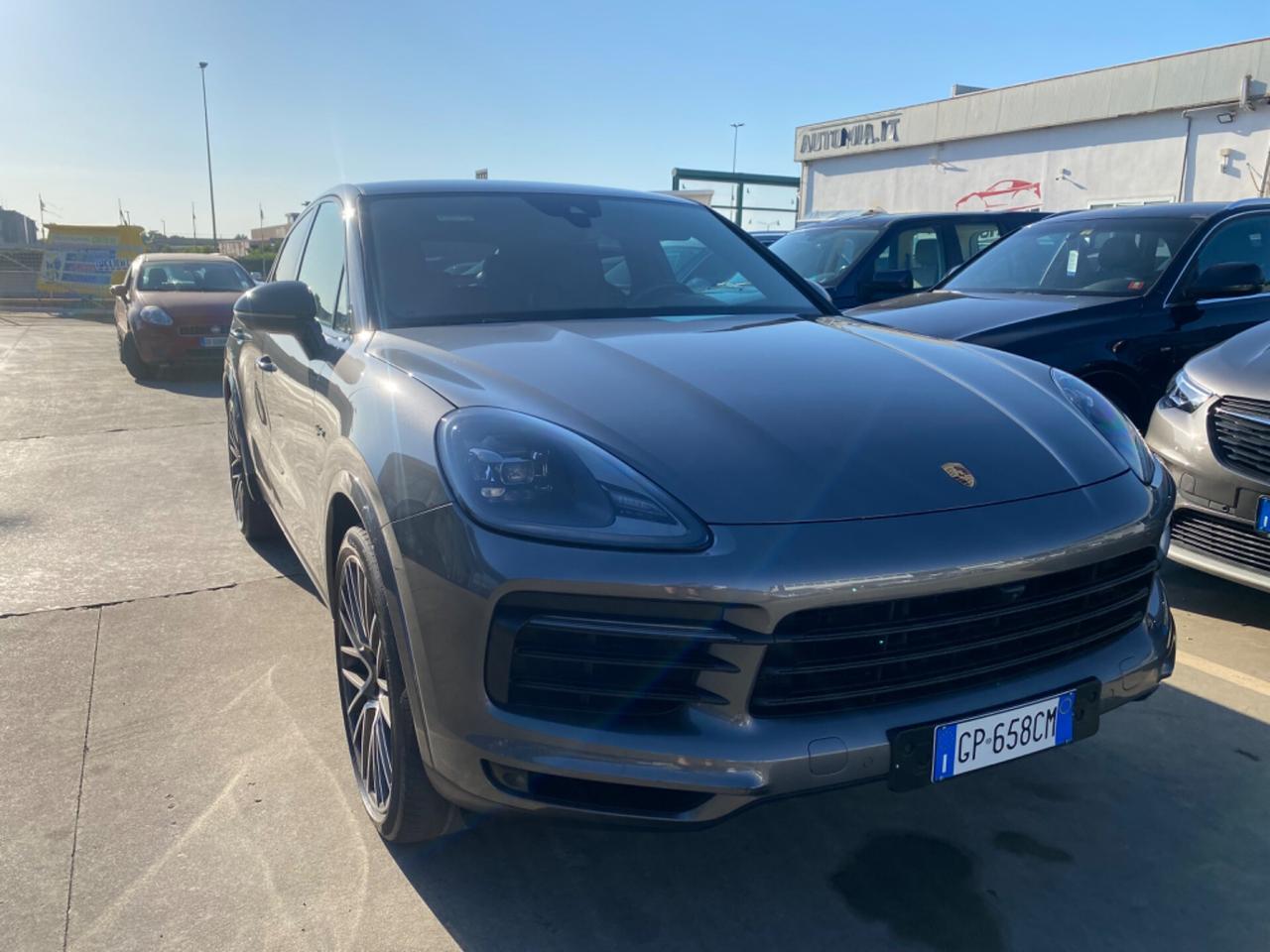 Porsche Cayenne Coupé 3.0 V6 E-Hybrid Platinum Edition