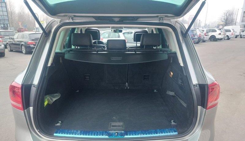 Volkswagen Touareg 3.0 TDI 204 CV tiptronic Executive TETTO-XENO