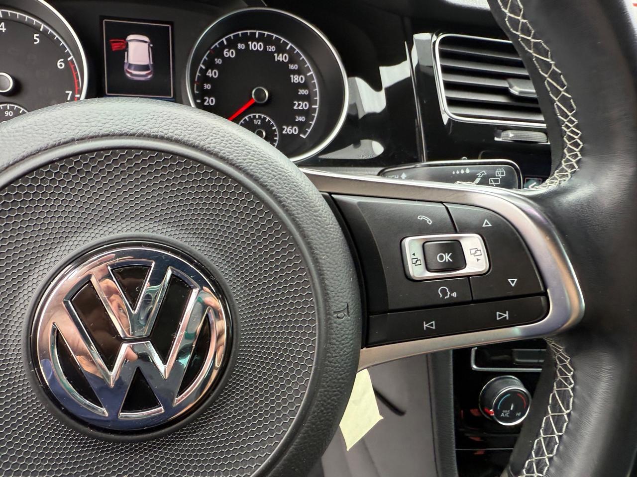 Volkswagen Golf 1.4 TSI 125 CV 5p. Sport R-LINE NEOPATENTATI