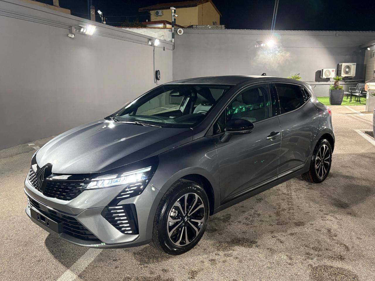 NUOVA Renault Clio ECO-GPL di serie 100 CV Techno