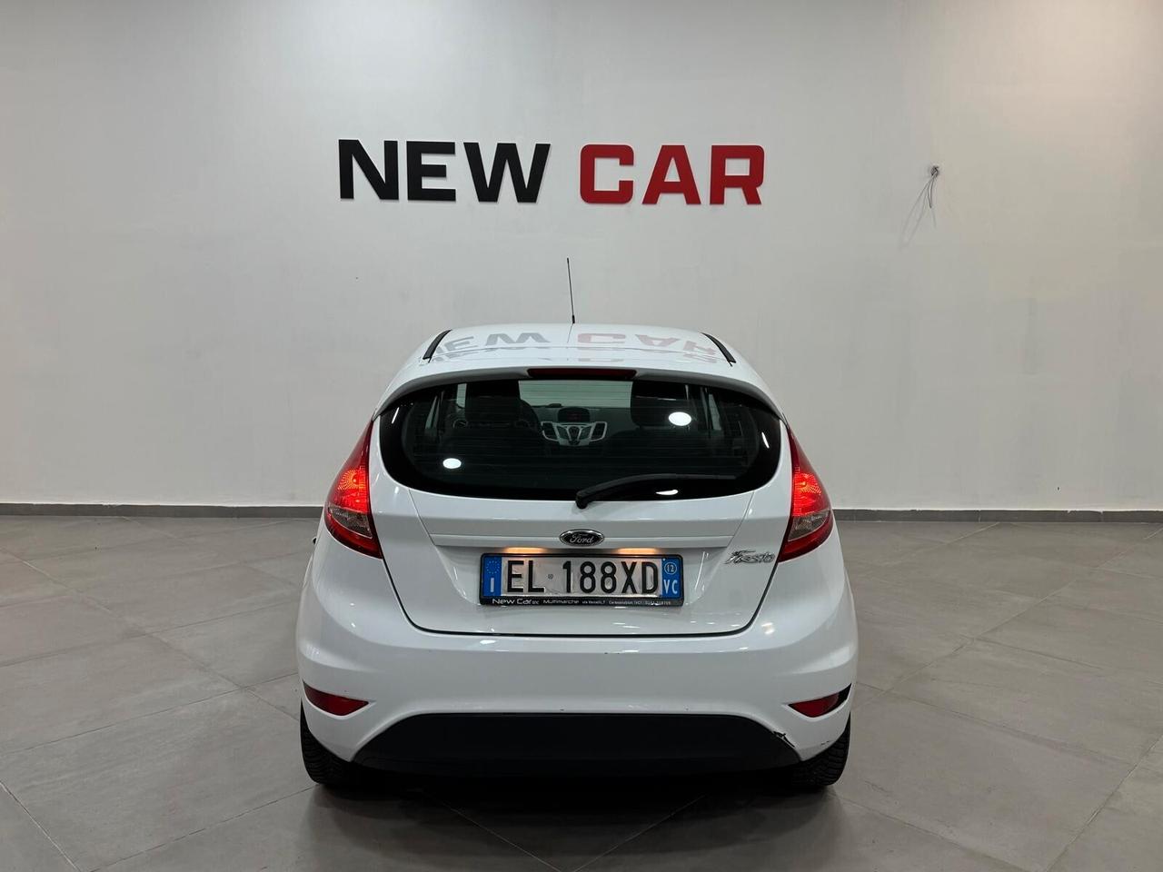 Ford Fiesta 1.4 TDCi 70CV 5 porte Titanium