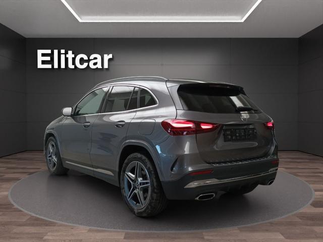 MERCEDES-BENZ GLA 180 Automatic AMG Line Premium