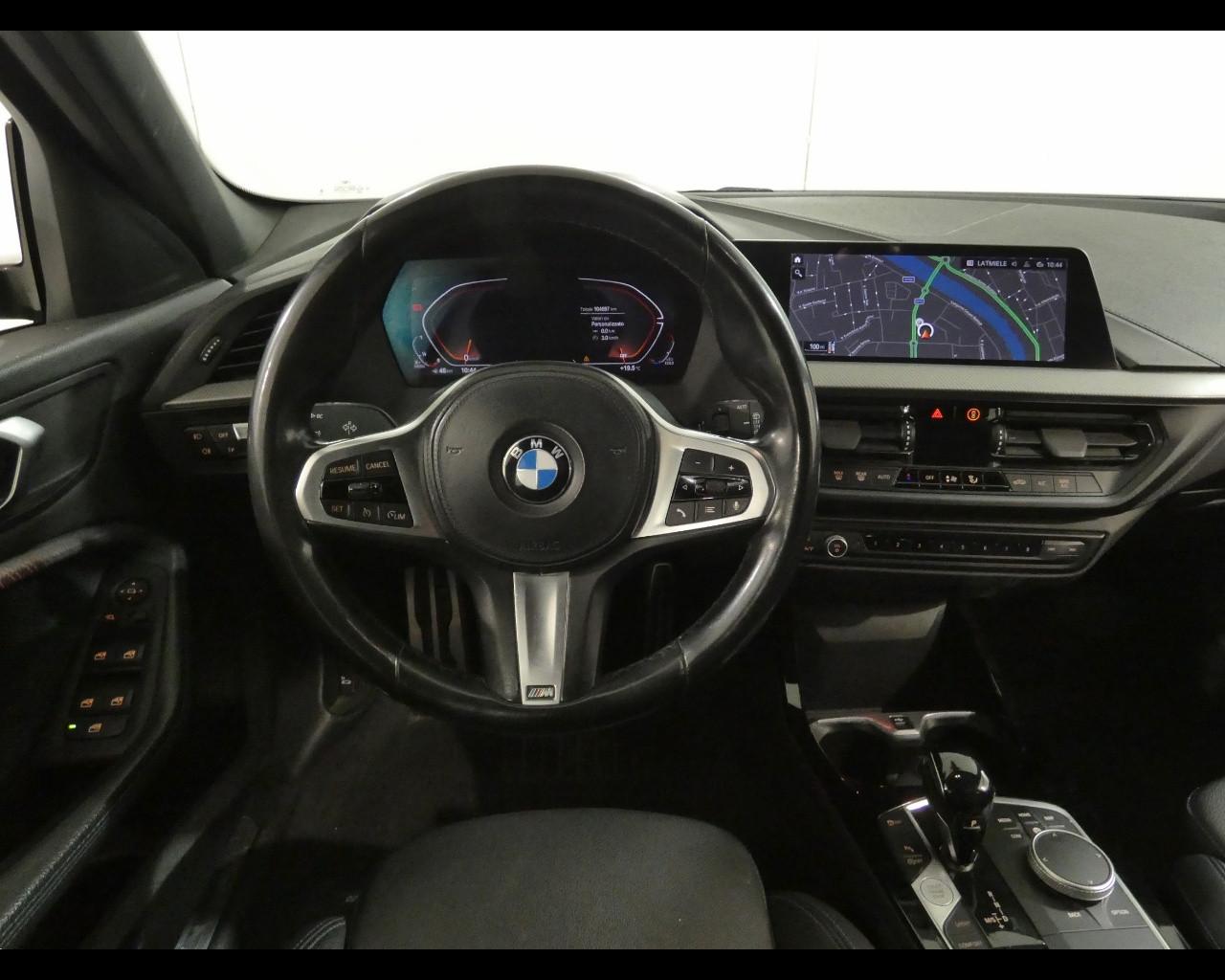 BMW Serie 1 (F40) - 118d 5p. Msport