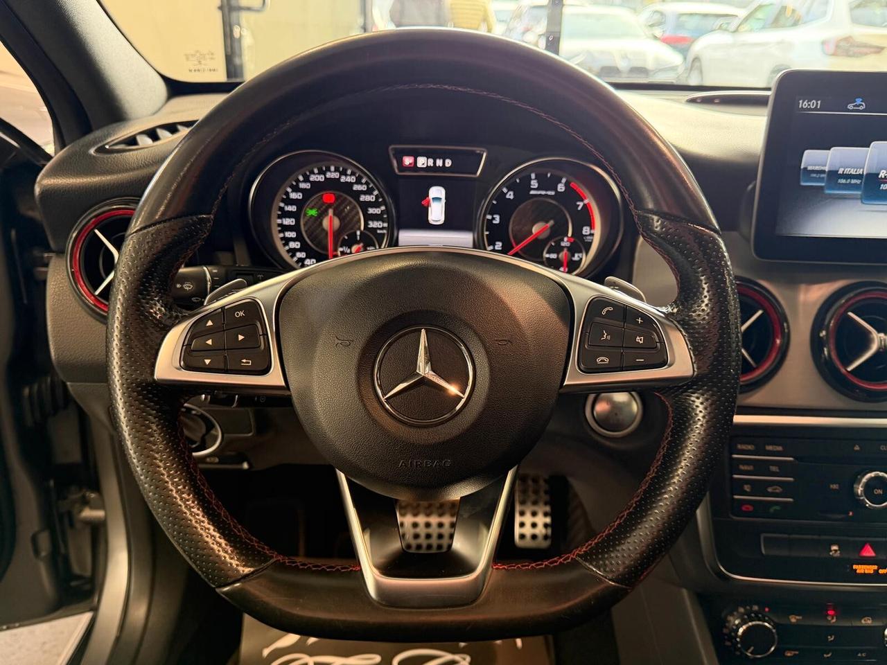 MERCEDES-BENZ GLA 45 PREMIUM 2.0 4MATIC 380CV TETTO PELLE CAM ANNO 2017