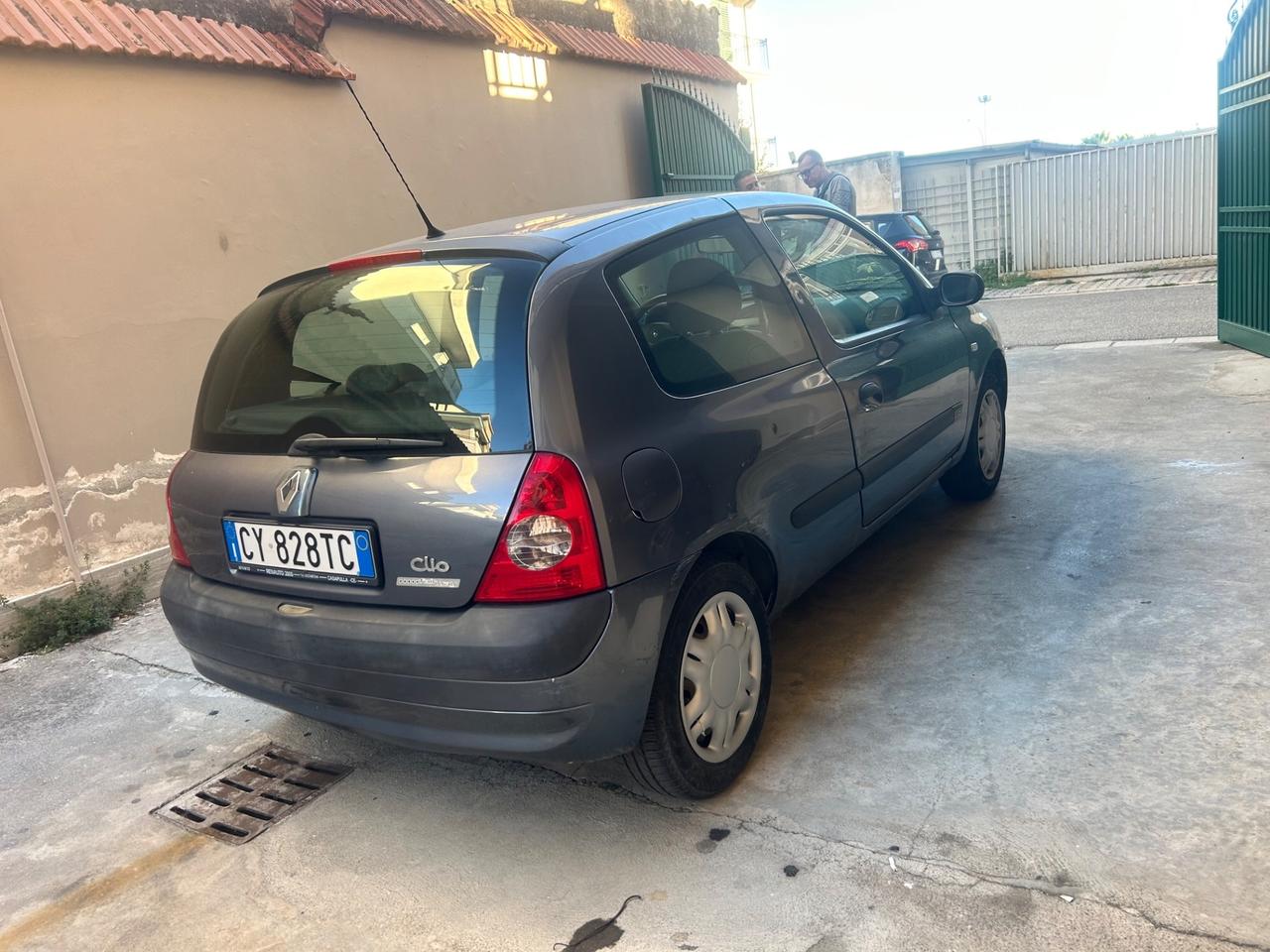 Renault Clio 1.2 16V 3 porte GPL