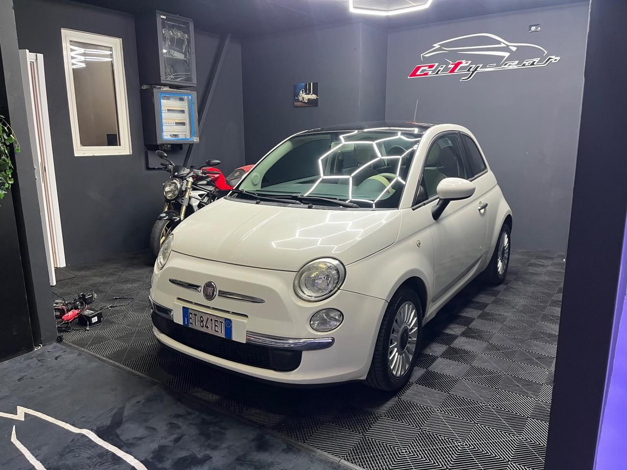 Fiat 500 1.2 Lounge 69 CV – 2014 – Ottime condizioni – Adatta Neopatentati