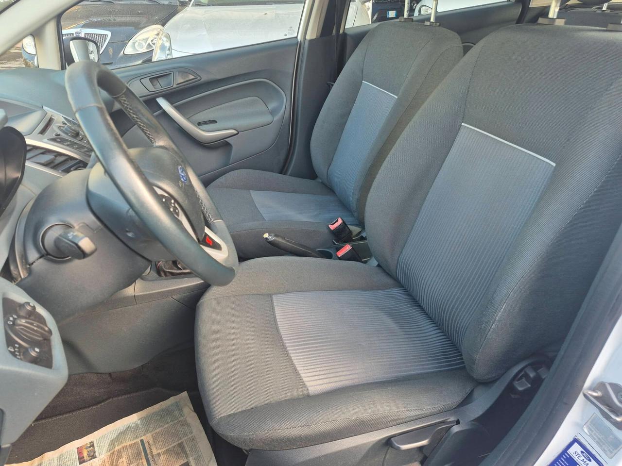 Ford Fiesta 1.4 TDCi 5p. Titanium