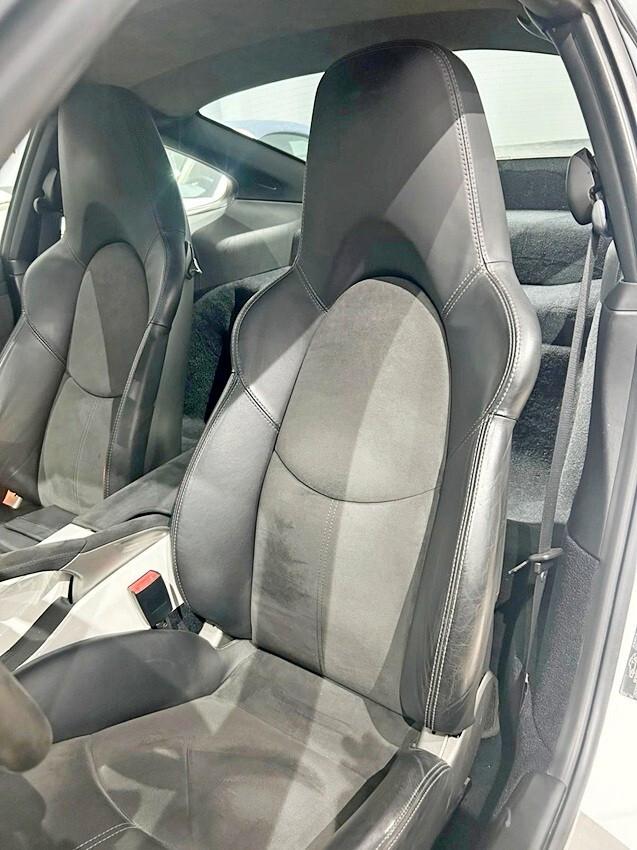 Porsche 911 997 Coupe 3.8 Carrera 4 GTS