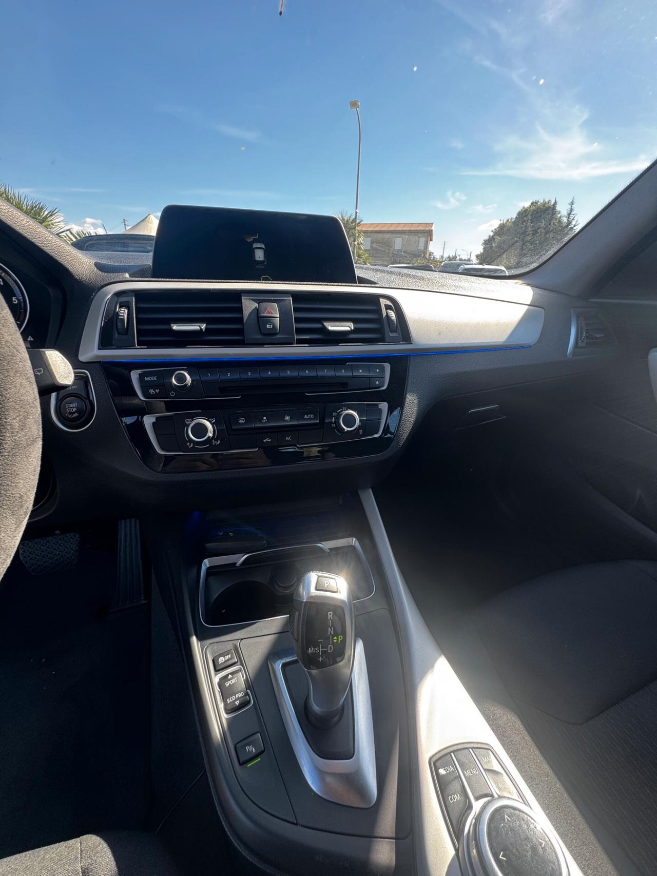 Bmw 116 116d 5p. Business