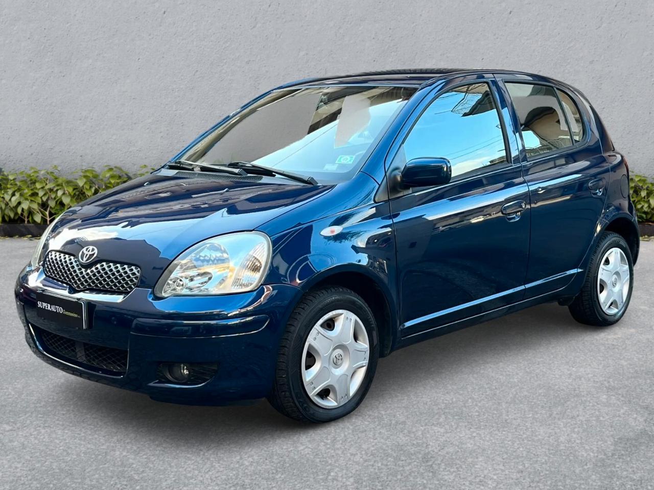Toyota Yaris 1.0i 16V cat 5 porte Sol
